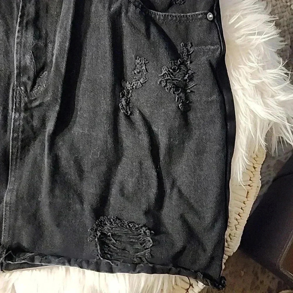 Forever 21 Plus - Picture 3 of 5